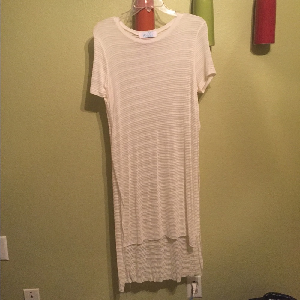 Long blouse with slits on the side!